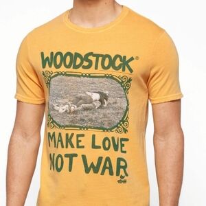 Junk Food Clothing Woodstock Make Love another War Peace T-Shirt New With Tags